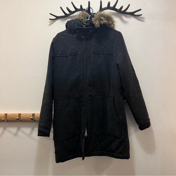 Woolrich medium wool parka. - Picture 3 of 8